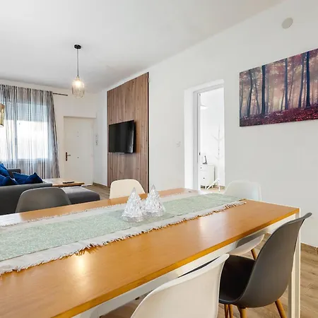 Hauzify I Ramon Llull * サロウ